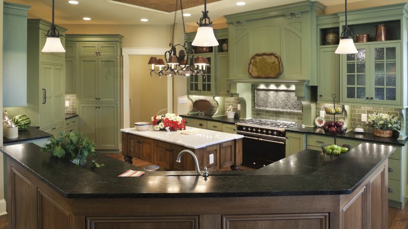 How Custom Cabinets Can Make Your Space More Efficient