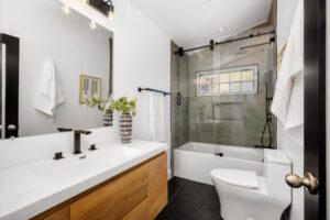 How To Tell When It’s Time for Bathroom Remodeling